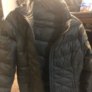 The north face winter jacket size m